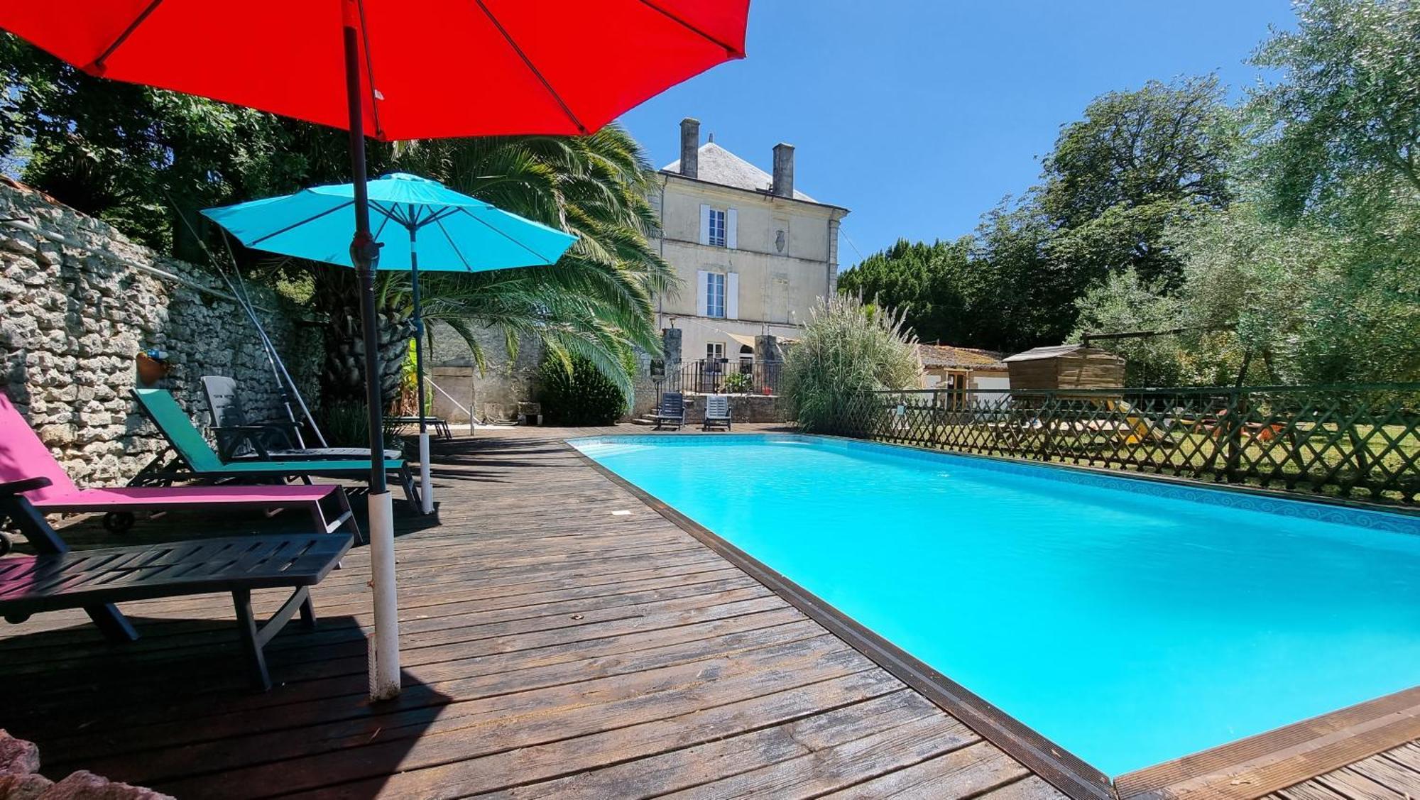 Вилла Domaine De Rochebonne Saint-Just-Luzac Экстерьер фото