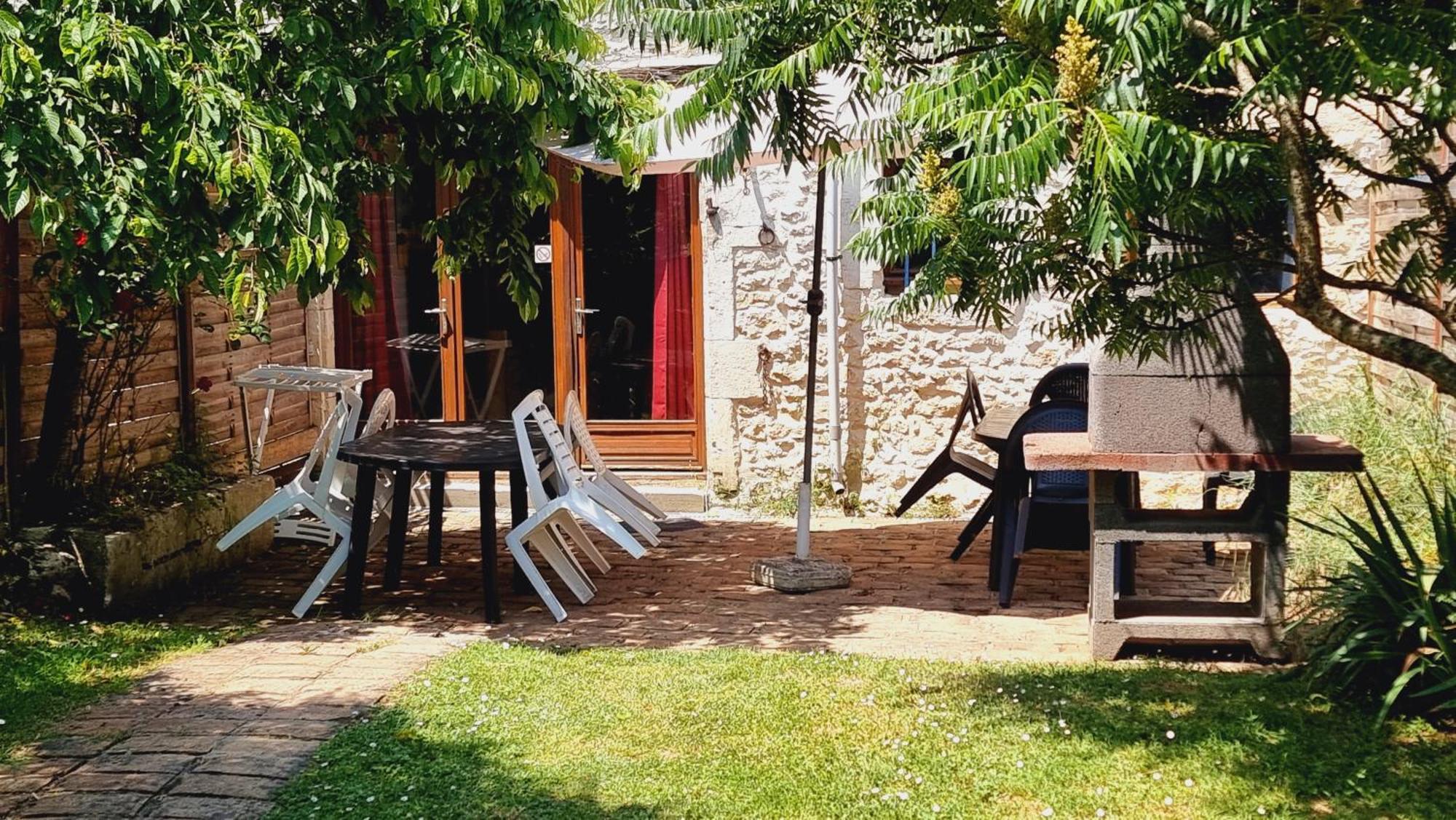 Вилла Domaine De Rochebonne Saint-Just-Luzac Экстерьер фото